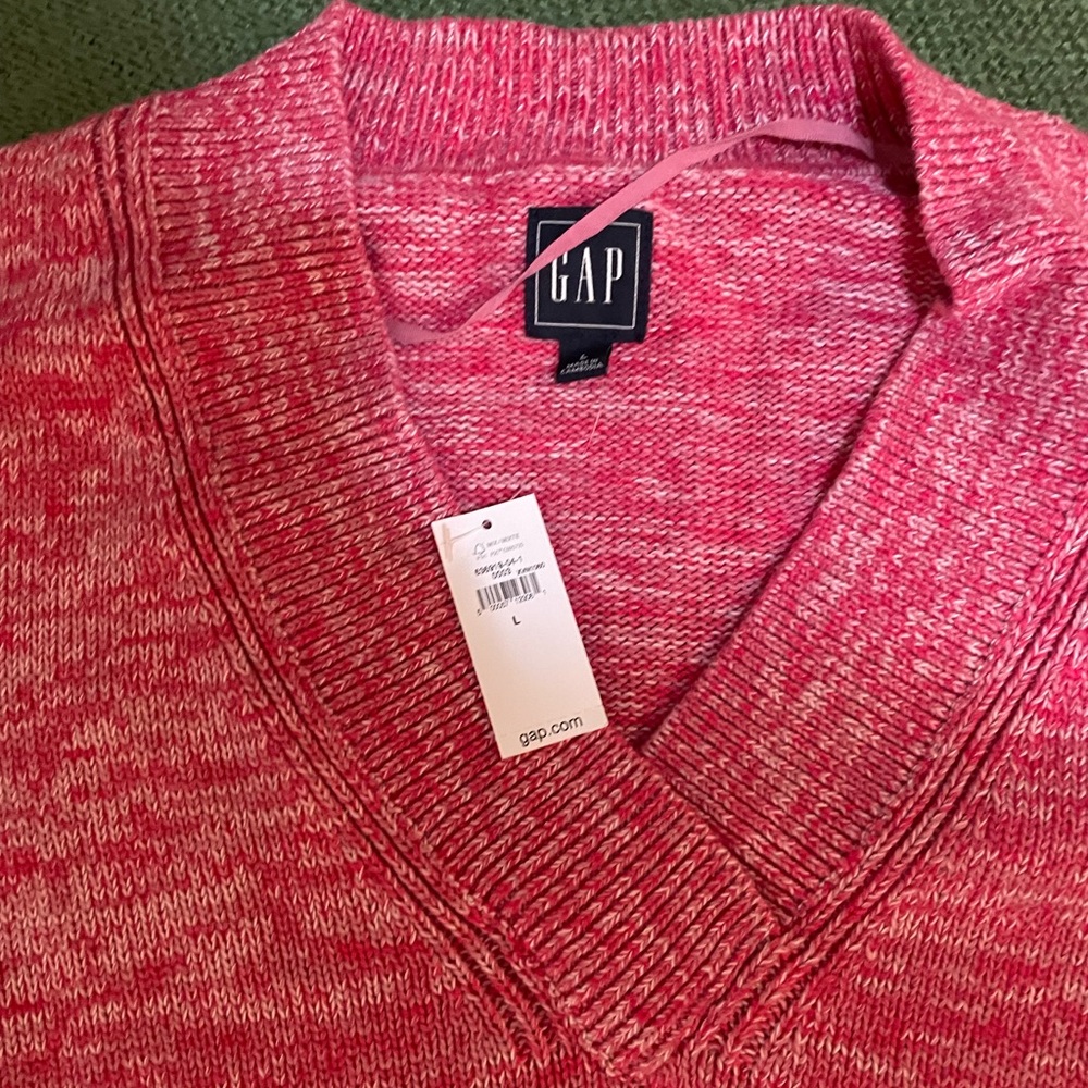 Gap v neck sweater, new with tags, pink, size L